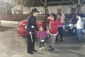 “我要回家找爸爸！”杭州一3岁萌娃黑夜独自走在街头……图片