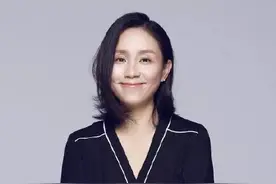 龙丹妮不再担任哇唧唧哇实际控制人，该公司旗下艺人包括周震南、毛不易等图片