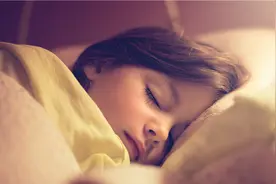 不同年龄段的孩子应该睡多久？