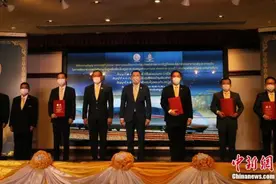 中国建筑签署中泰铁路项目合同图片