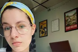 妹子偶然发现陌生网友跟自己长得几乎一模一样，这撞脸也太神奇了图片