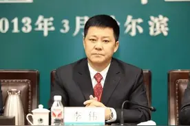 哈尔滨李氏黑恶势力卷宗铺满5个篮球场：涉案金额31亿，扣押豪车96辆图片