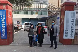 单身母亲在树林生产遗弃二胎女婴获刑，幼子隔着屏幕与母告别图片