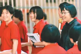 女高校长张桂梅：身患23种疾病，面对质疑，反问“谁拿命哗众取宠”图片