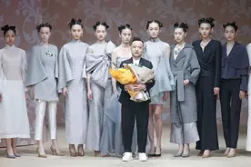 中国时装周看秀｜“生活化”旗袍更摩登，超大码重叠搭配有惊喜图片