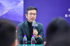 侯鸿亮给青年编剧们的一堂课图片