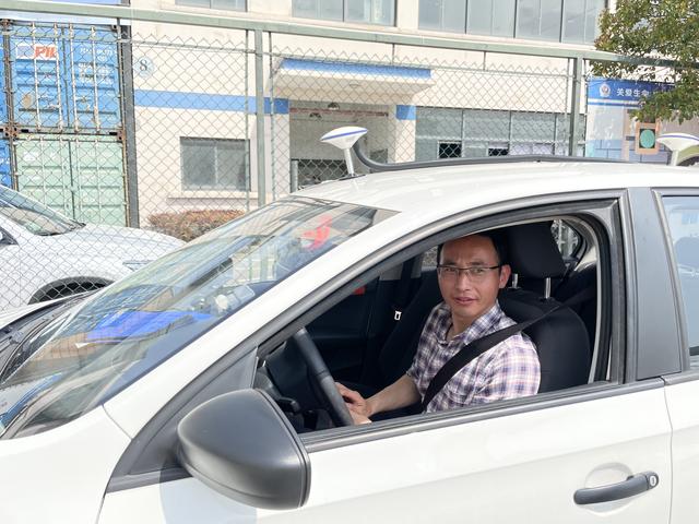 AI机器人教练在上海一驾校上岗3年，学员合格率提升近两成