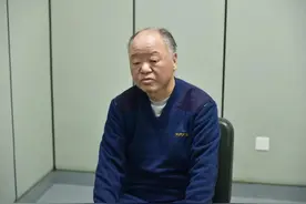 这位正厅级官员建专属KTV，茅台和五粮液等藏了1329瓶图片