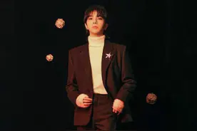 谢霆锋时隔八年再听华晨宇现场 大赞花花是舞台王者图片