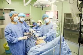 日照市中医医院外三科胸外科专业：“刀尖上的舞者”架起生命之桥图片