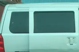 暗访湖北监利“黑加油点” ②：无需实名登记可打散装汽油视频封面