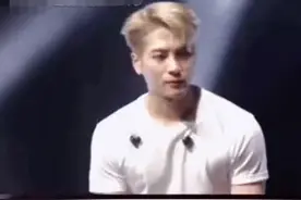 白敬亭拍王嘉尔舞台表演表白“我爱你”反遭粉丝在线求其交出完整视频图片