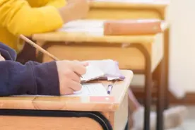 瑞丽：3月31日零时起，对城区学校实行全面停课图片