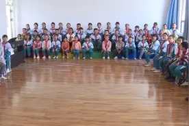 普定县七小合唱团：让易地扶贫搬迁搬迁的孩子在歌声里放飞梦想图片