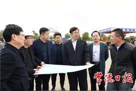 邹文辉调研武陵酒、德山酒业及常德酿酒产业链发展图片