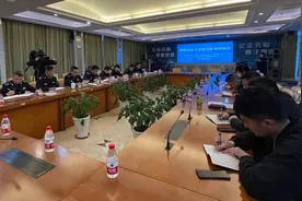 上海约谈货拉拉、快狗打车等网络货运平台，划出“5条红线”图片