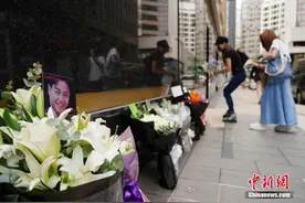 张国荣逝世18周年：长情的缅怀是“想你”图片