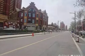 泰安一小区保安圈占周边道路，行政执法局：应向交警备案图片
