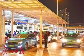 今天16时起将出现打车高峰，这样更快打到车…图片