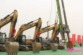 济宁城建项目“下穿上跨”努力让“立体交通时代”的“成色”更足图片