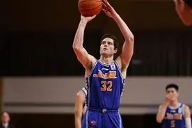 CBA | 弗雷戴特伤情恢复行将回归 京沪大战再升级图片