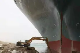 科学汇 | 苏伊士运河被堵竟然“拖延”了全球，为啥“喉管拔刺”这么难图片