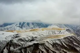 甘肃张掖：雪润祁连山视频封面