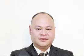 海欣食品总裁滕用严：红心璀璨 鱼丸国里尽朝晖图片