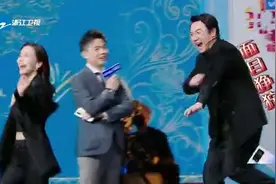 沈腾追angelababy时意外摔倒 网友：心疼又好笑图片