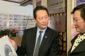 一张穿越时空的画像，让70岁的女儿第一次喊出“爸爸”图片