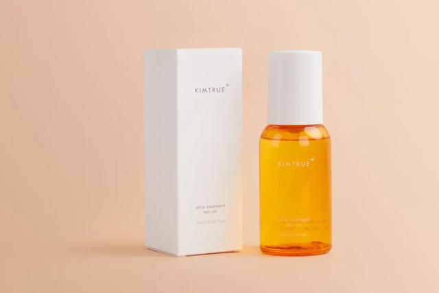 头发干得像枯草？你需要抹点油