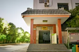 中国入殓师：被问工作就说是民政部门，摸着尸体像冰啤，化妆时逝者眼睛突然睁开图片