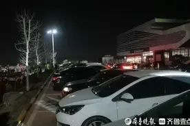 果然视频丨济广高速济南方向提前迎返程车流视频封面