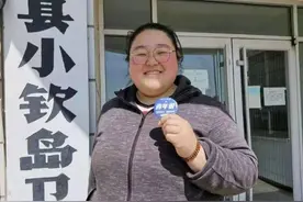 山东85后女医生守护小岛500村民13载 被称岛上120图片