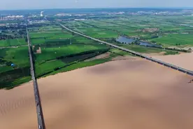沿高速看河南交通及沿途发展视频封面