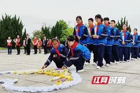 清明节的思念与敬意，他们用这样的方式表达图片