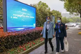 为临近预产考生圆梦，临产期孕妇走入税务公务员面试考场图片