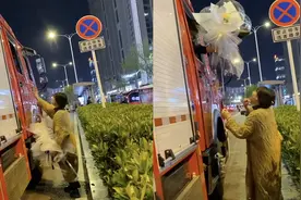 女孩手捧鲜花“表白”执勤消防员：你们辛苦了图片
