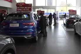 济南一车主给奥迪车加装360度倒车影像 却频繁黑屏修几十次没修好图片