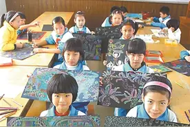纸泥工艺、彩铅画走进中小学课堂图片