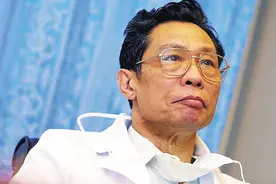 从青丝到白发、从抗击非典到新冠战“疫”钟南山打了两场逆行之战图片