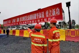 益阳至常德复线开工，新化至新宁高速开工，两条路预计2024年建成通车图片
