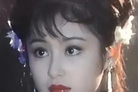 陈红18岁旧照曝光，古装扮相眉目含情图片