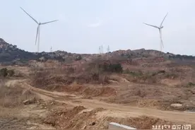 悲剧！平度一废弃采石坑连吞两条命，35岁母亲和3岁女儿不幸溺亡图片