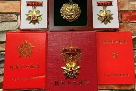 从军8年后重返校园，这位“兵哥哥”的成绩名列全专业第一图片