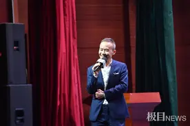 70岁王石来武汉开讲：退休之后我又开始了新的创业图片