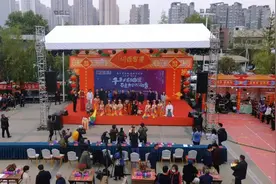 赶场啦！成都“东客西河赶场日”文化活动开幕图片