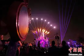 上海迪士尼开启五周年庆典活动图片