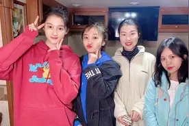 关晓彤张一山现身南艺拍戏，“老乡”林妙可探班爆趣闻图片