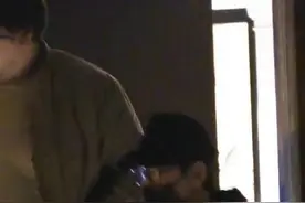 罕见同框！赵丽颖冯绍峰抽空约饭 吃完又各自乘车离开图片
